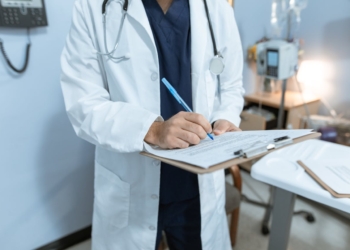 tips-memilih-jasa-perawat-homecare-terpercaya