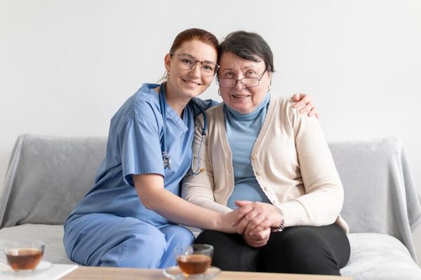 Kapan Pasien Stroke Membutuhkan Layanan Perawat Homecare? Kapan Pasien Stroke Membutuhkan Layanan Perawat Homecare