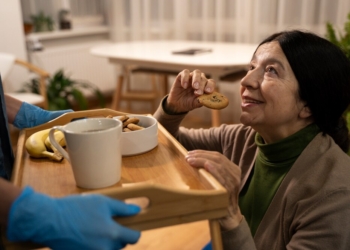 Pentingnya Perawatan Homecare bagi Penderita Demensia dan Alzheimer