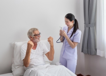 Butuh Jasa Perawat Homecare 24 Jam? Ini Tips Memilih yang Terbaik!