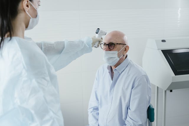 pasien kejang di rumah harus bagaimana